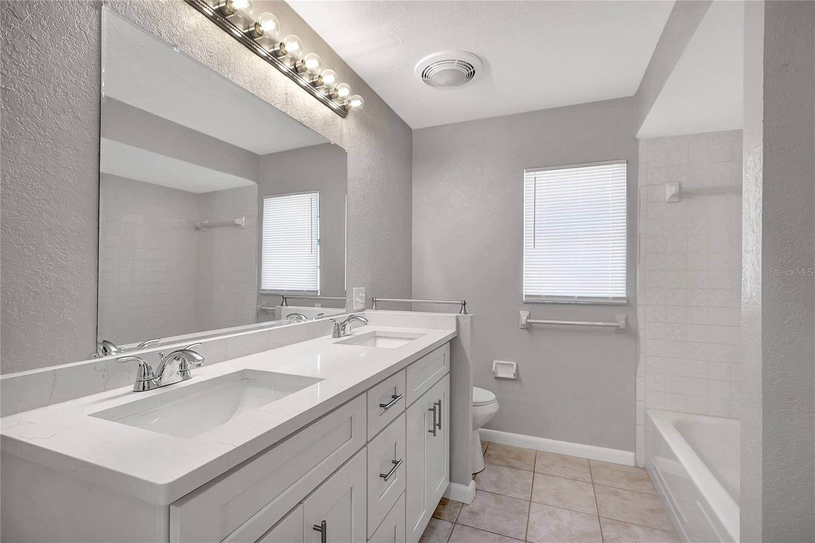 Image 42 of 59 For 114 Barkfield Street