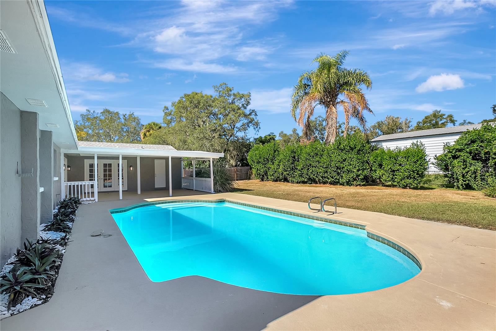 Image 53 of 59 For 114 Barkfield Street