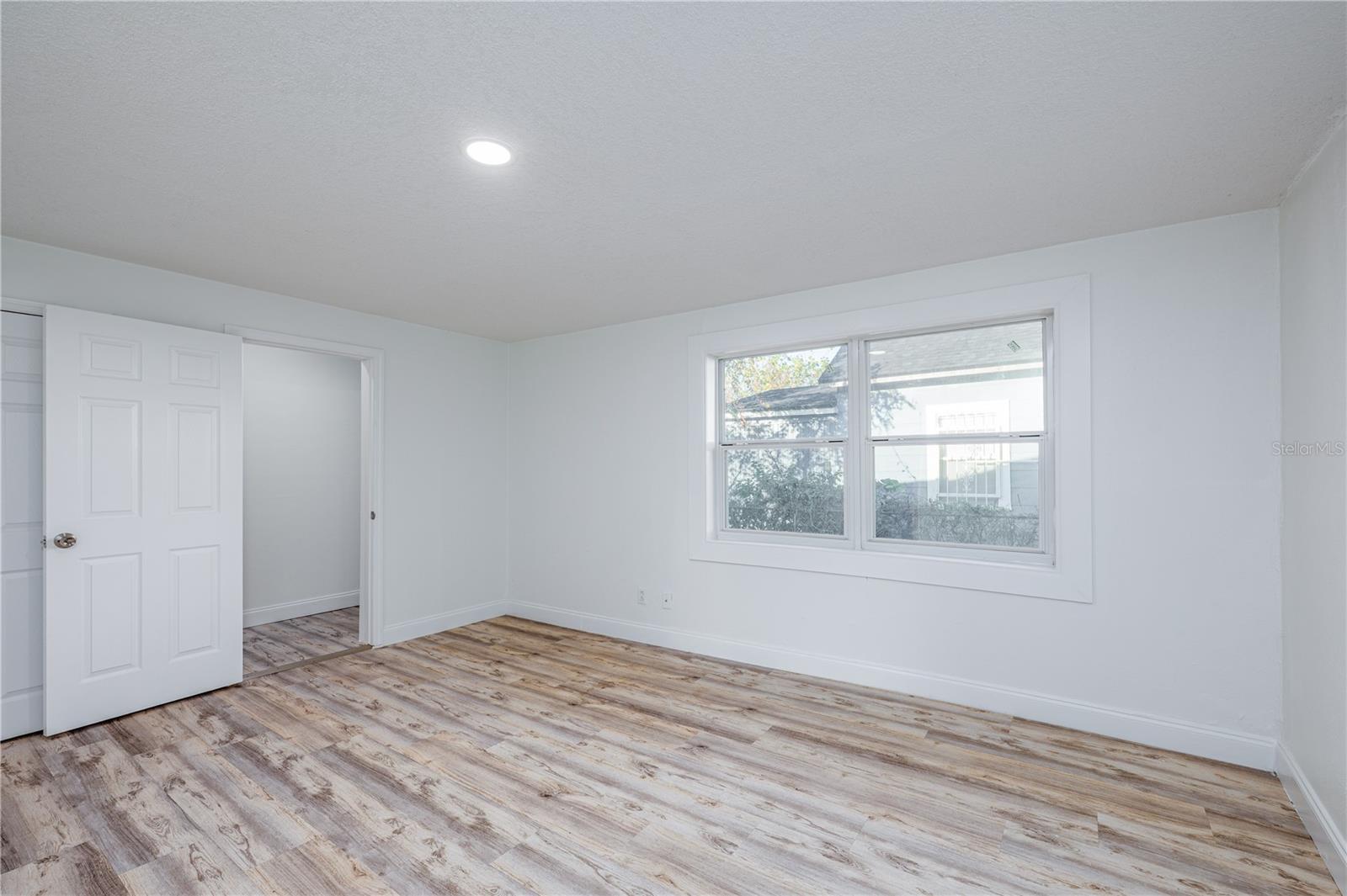 Image 13 of 22 For 3211 Chelsea Street