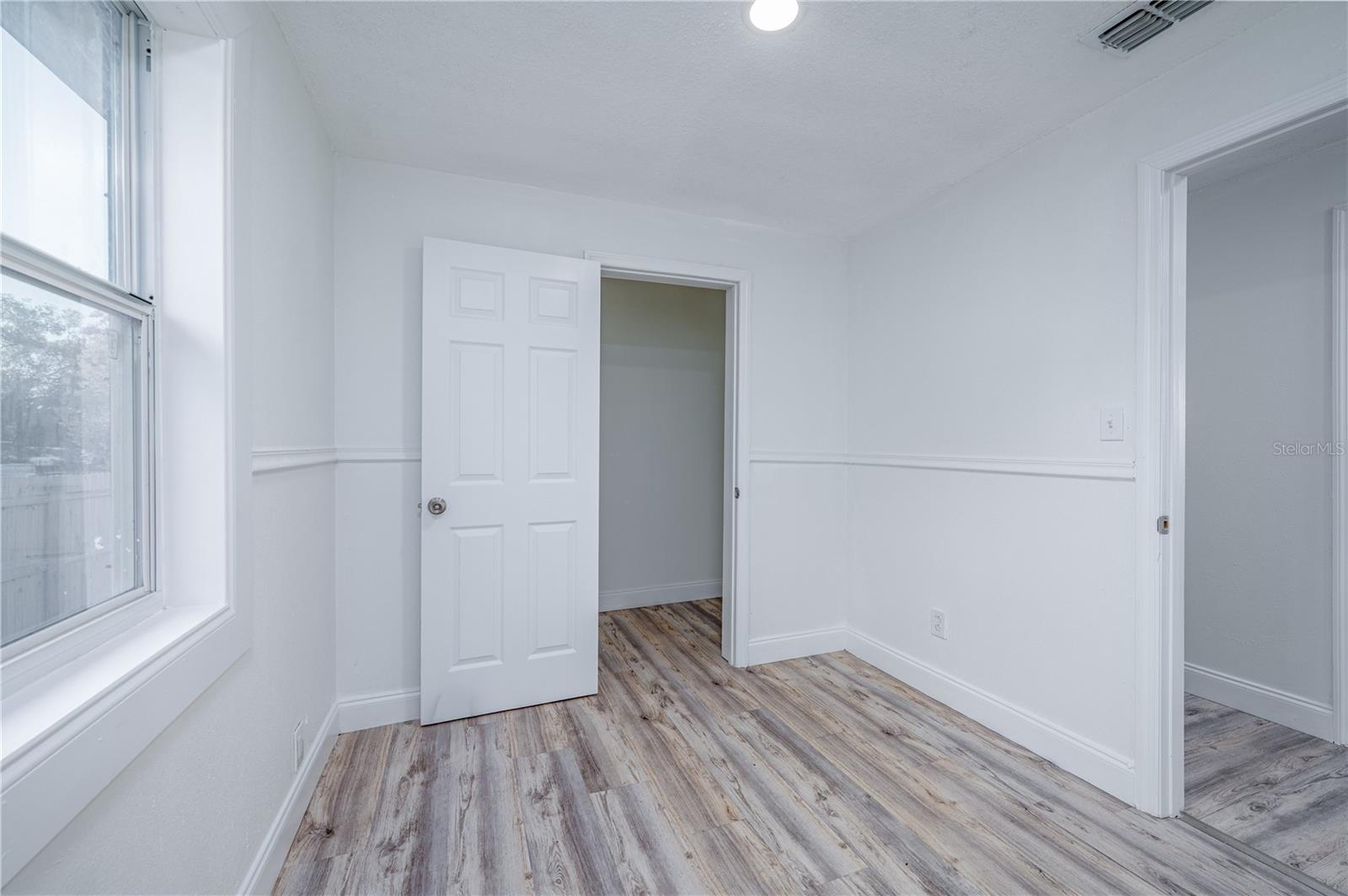 Image 18 of 22 For 3211 Chelsea Street