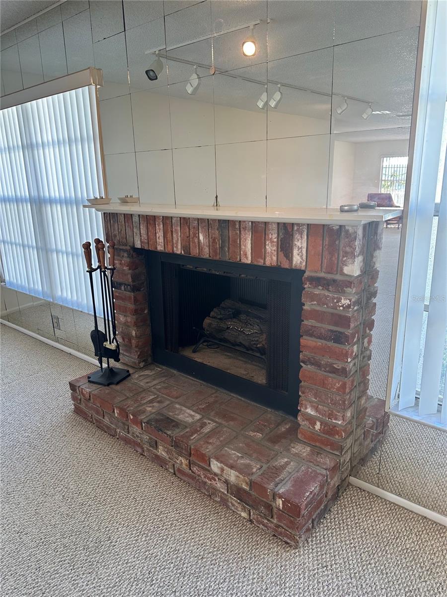 Image 5 of 12 For 9128 39th Way N 0