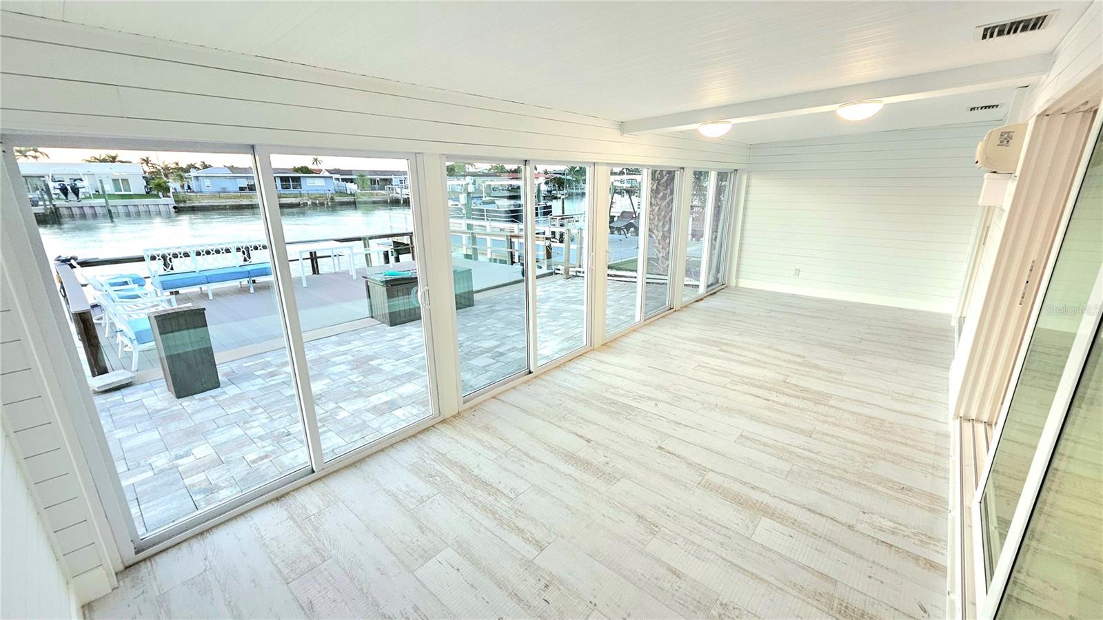 Image 29 of 43 For 517 Boca Ciega Point Boulevard N