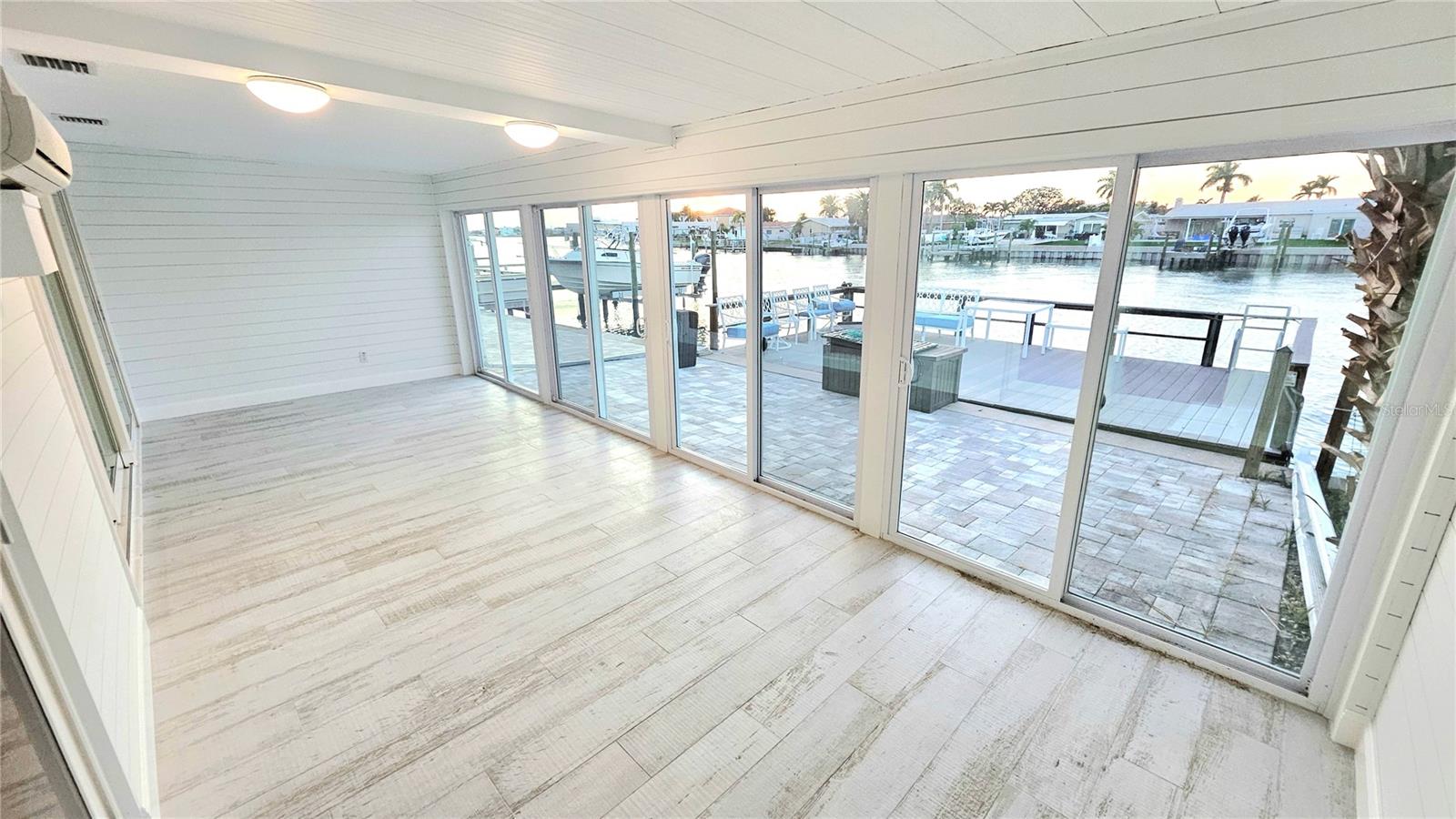 Image 30 of 43 For 517 Boca Ciega Point Boulevard N