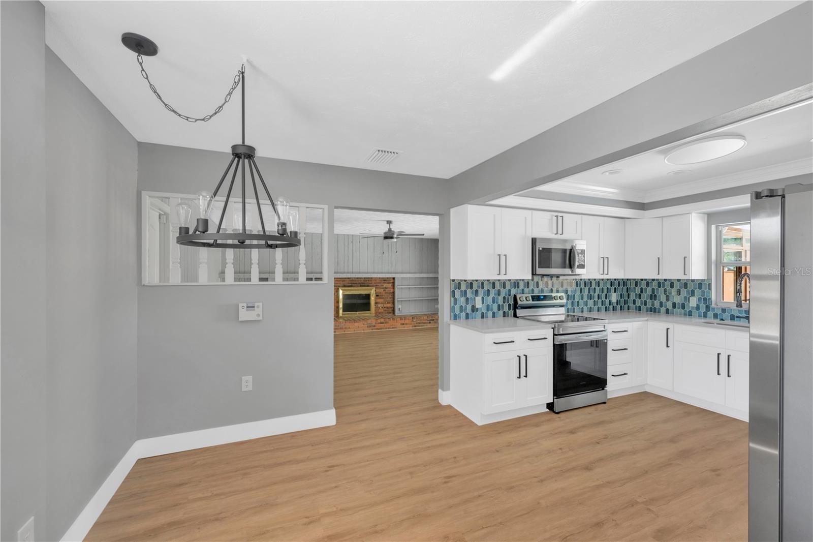 Image 21 of 53 For 2206 Wallwood Place