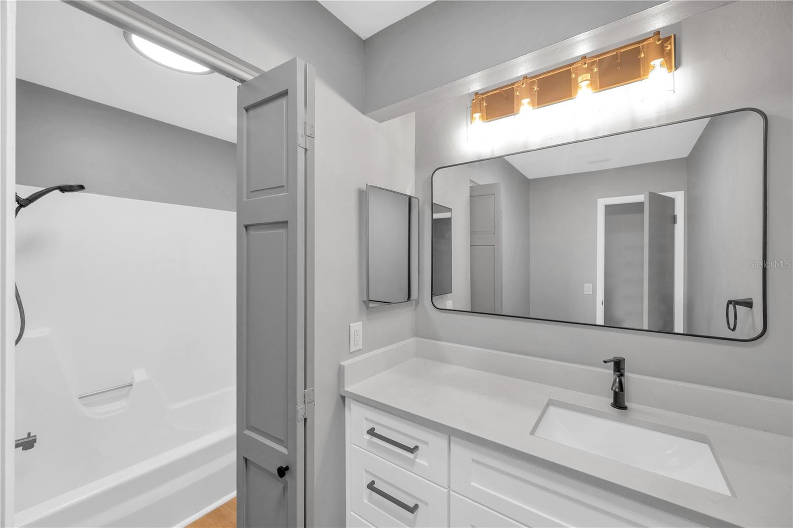 Image 35 of 53 For 2206 Wallwood Place