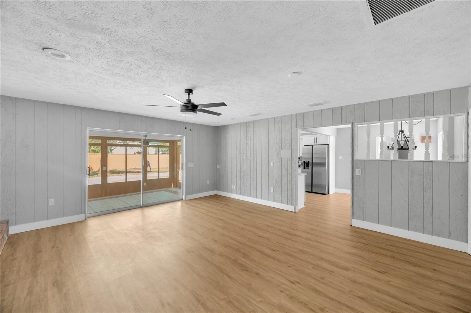 Image 36 of 53 For 2206 Wallwood Place