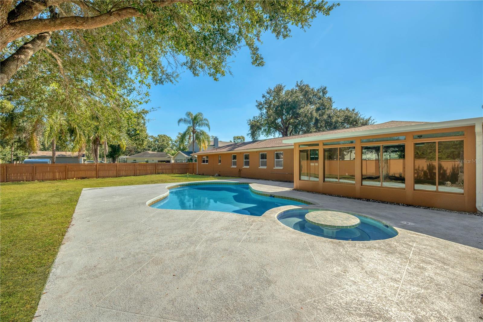 Image 45 of 53 For 2206 Wallwood Place