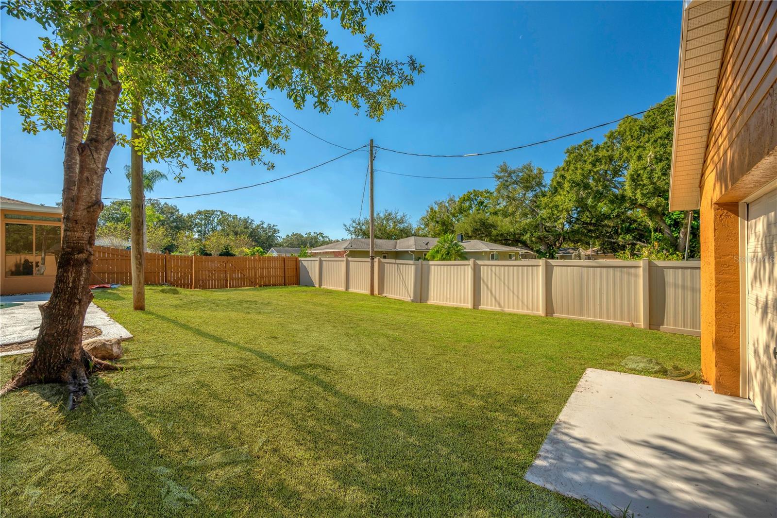 Image 48 of 53 For 2206 Wallwood Place