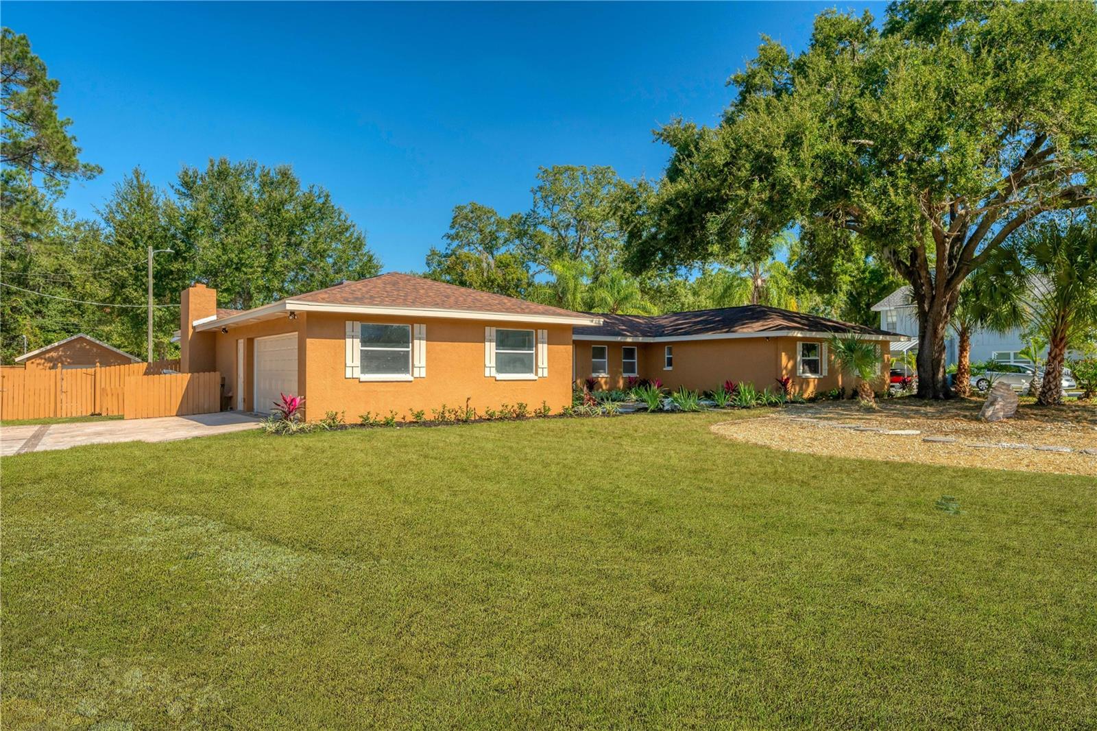 Image 6 of 53 For 2206 Wallwood Place