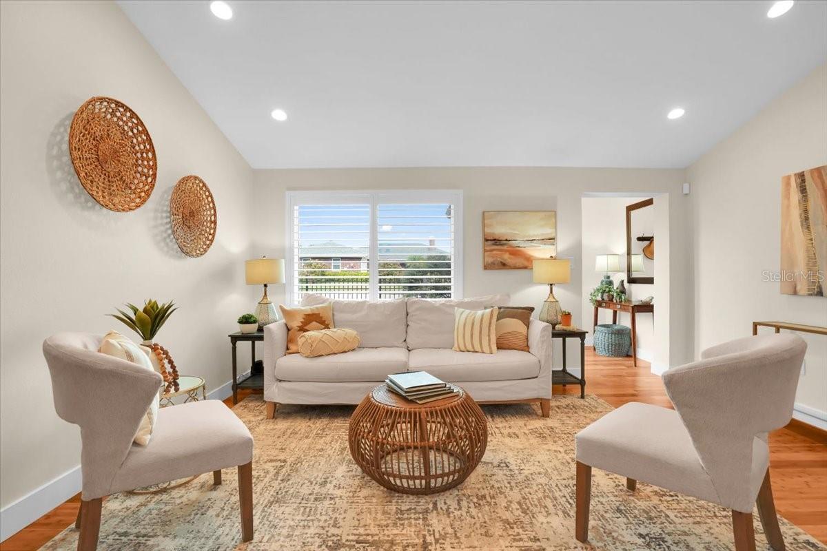 Image 16 of 45 For 4811 26th Avenue W