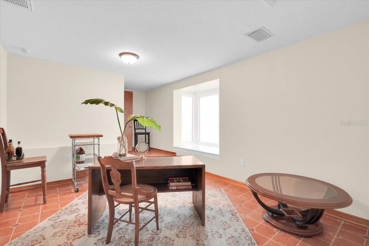 Image 24 of 45 For 4811 26th Avenue W