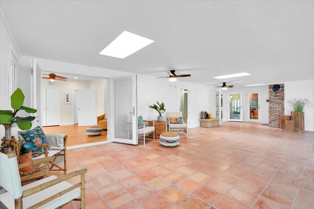 Image 28 of 45 For 4811 26th Avenue W