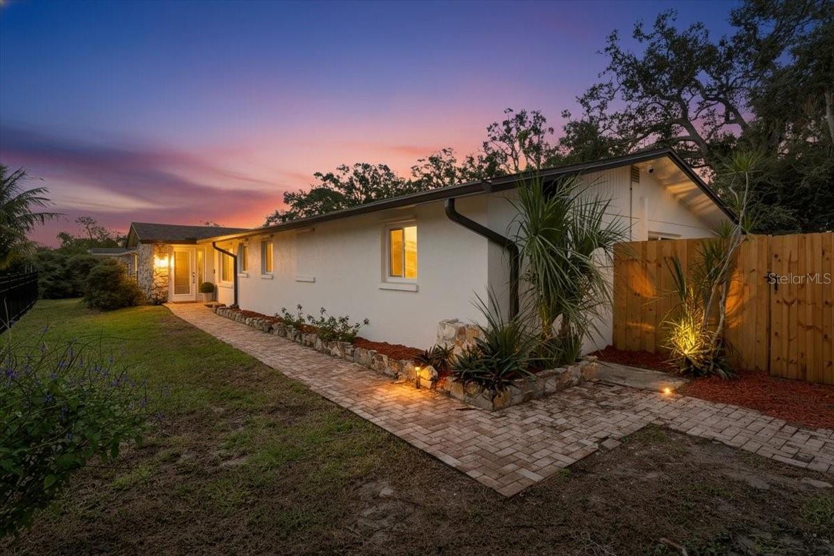 Image 38 of 45 For 4811 26th Avenue W