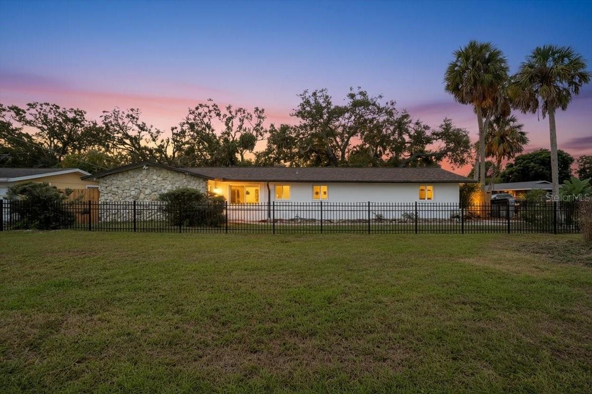 Image 40 of 45 For 4811 26th Avenue W