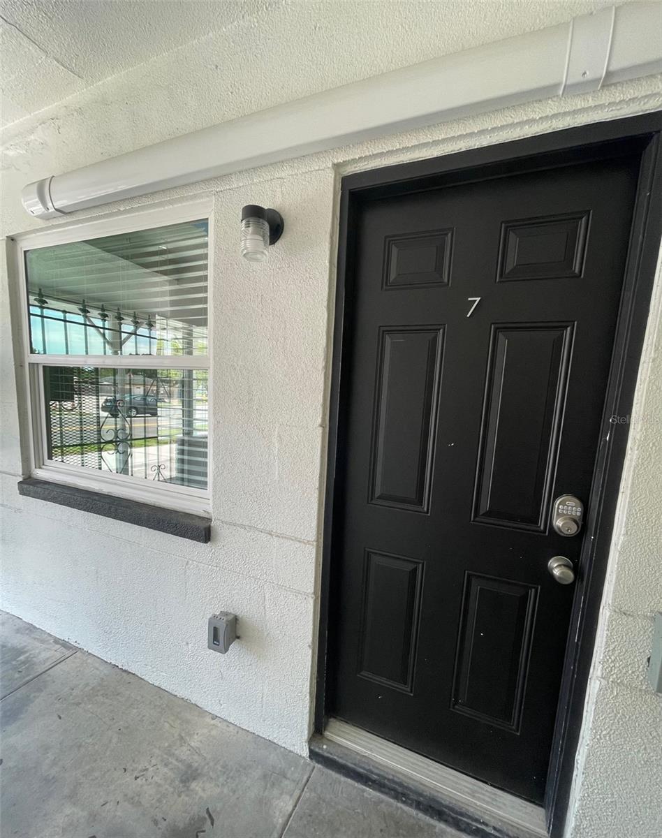 Details for 707 Rosery Road Nw 3, LARGO, FL 33770