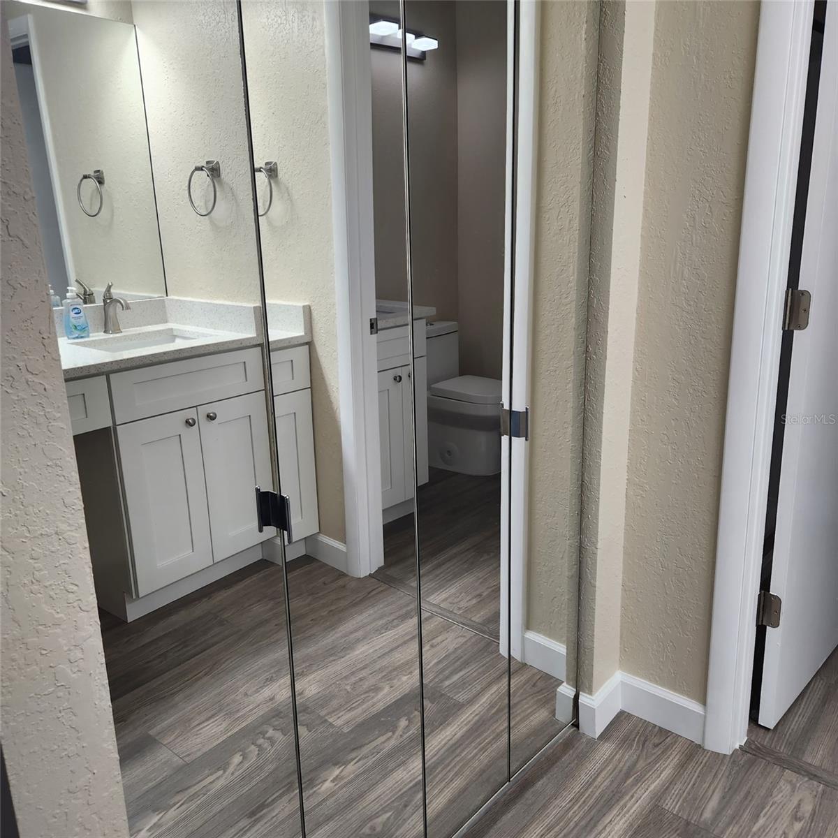 Image 5 of 27 For 11241 Cedar Hollow Lane