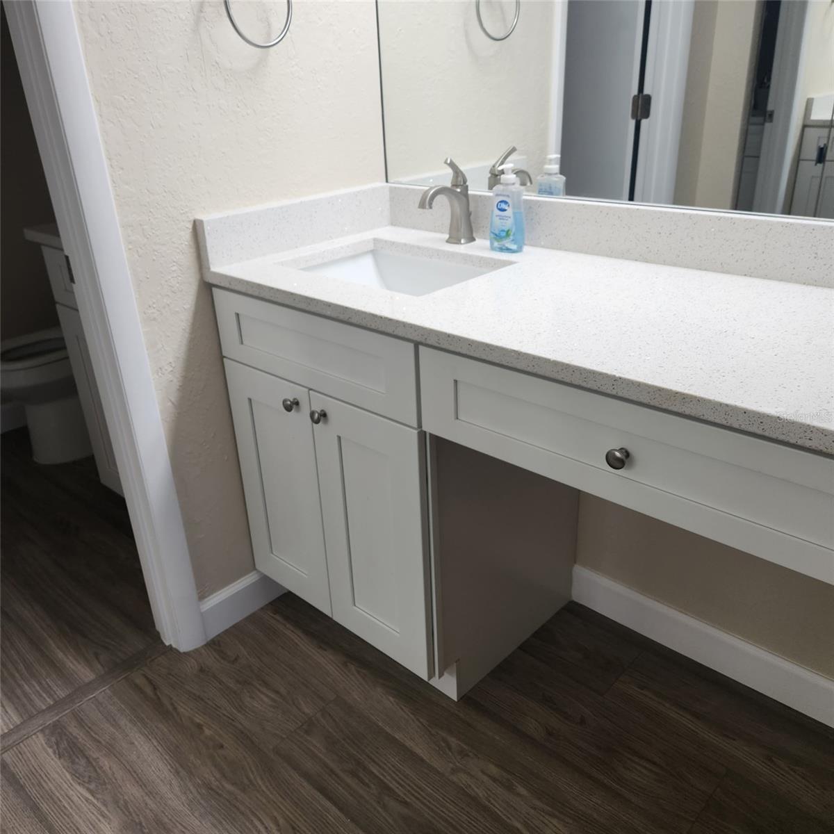 Image 8 of 27 For 11241 Cedar Hollow Lane