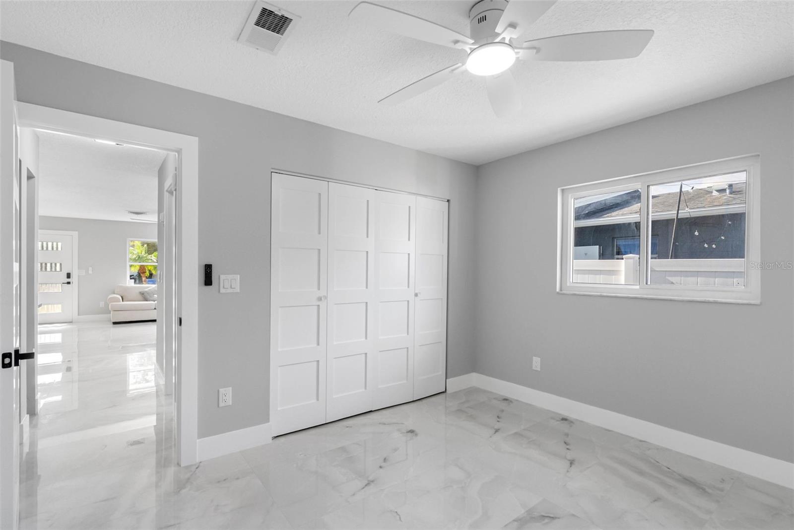 Image 20 of 50 For 1861 Shore Acres Boulevard Ne