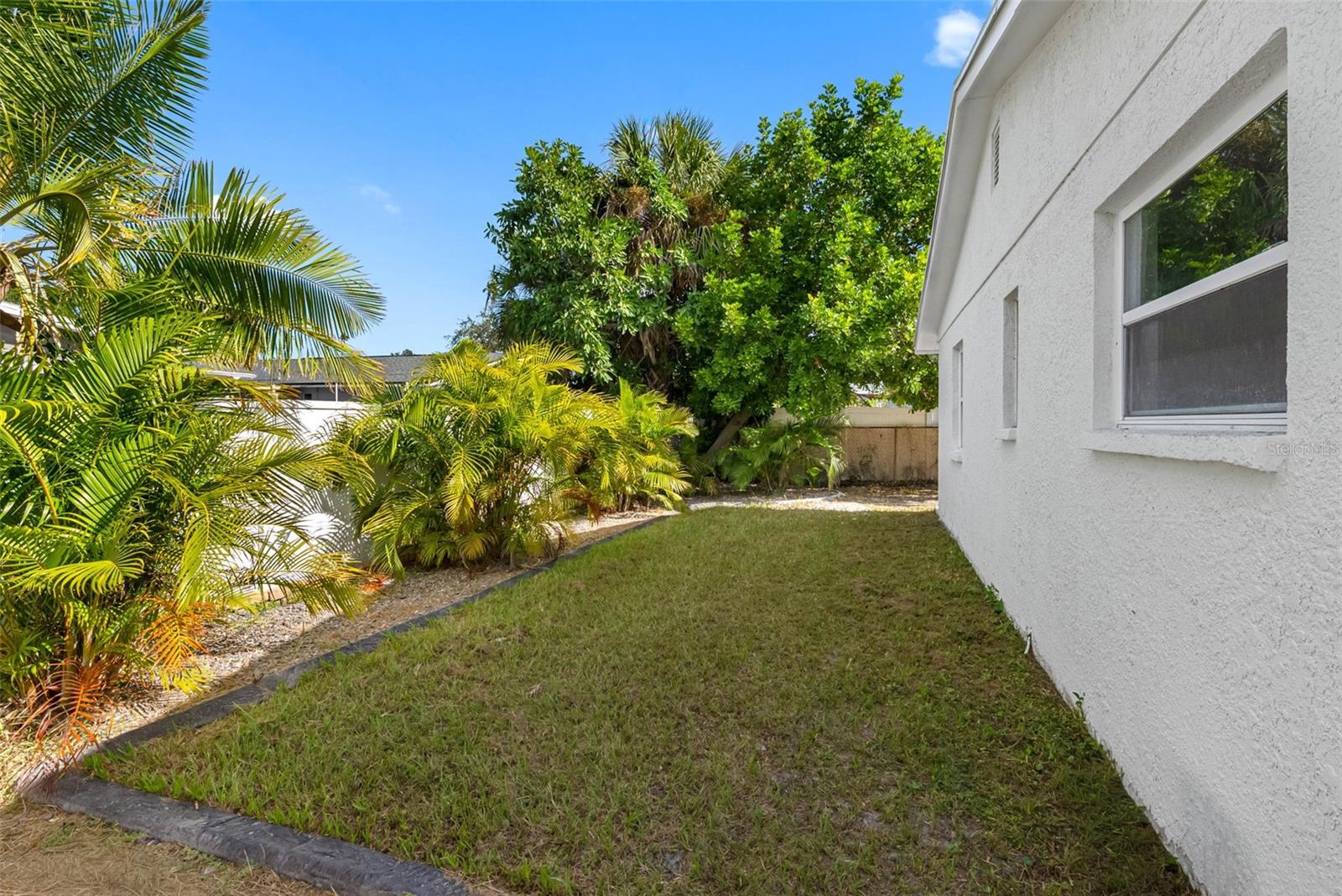 Image 38 of 50 For 1861 Shore Acres Boulevard Ne