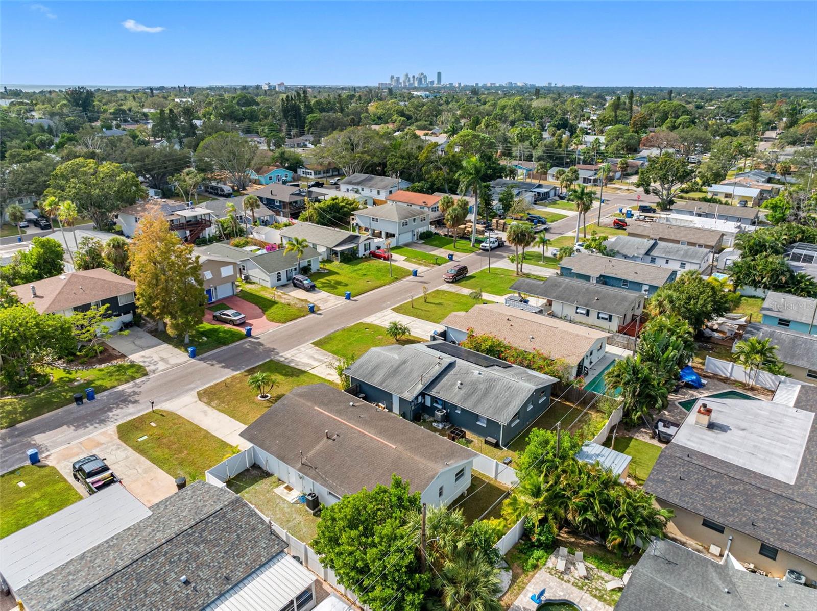 Image 42 of 50 For 1861 Shore Acres Boulevard Ne