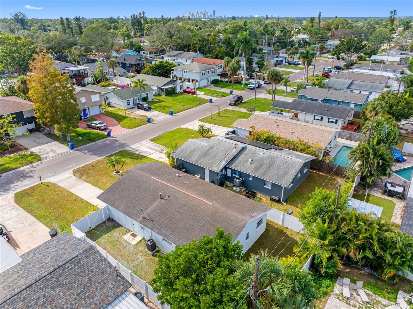 Image 43 of 50 For 1861 Shore Acres Boulevard Ne