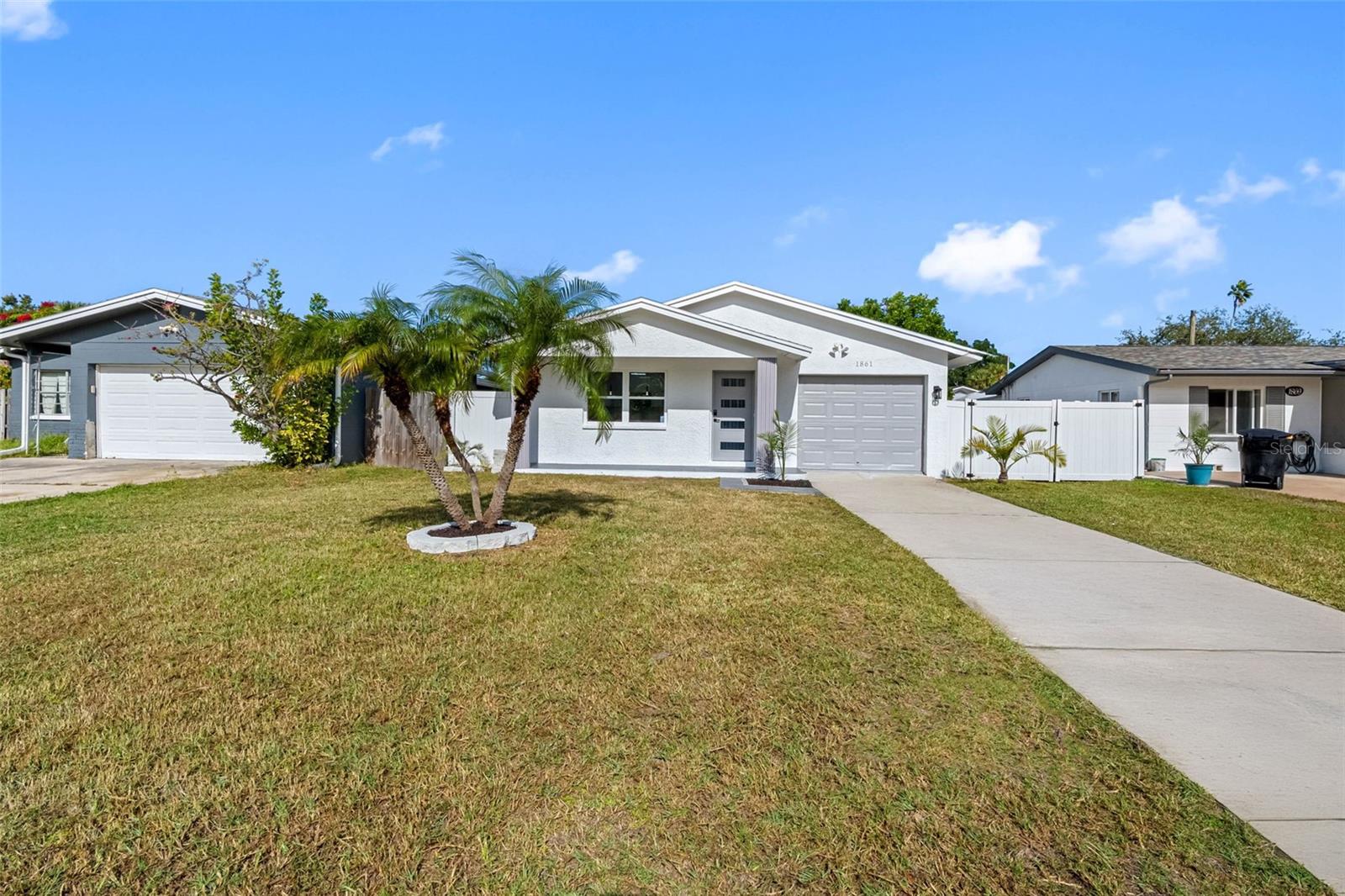 Image 8 of 50 For 1861 Shore Acres Boulevard Ne