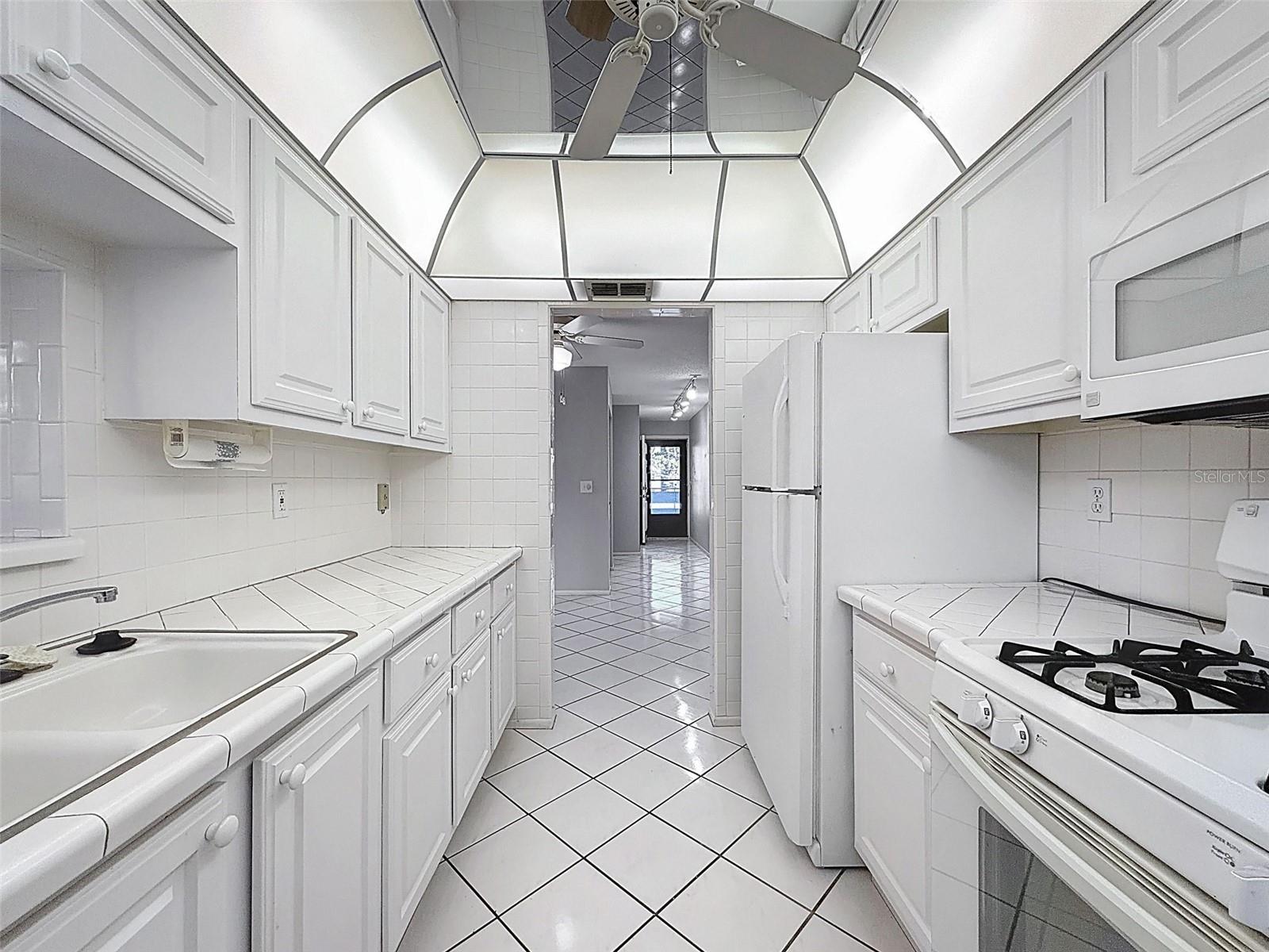 Image 16 of 82 For 5970 80th Street North  206