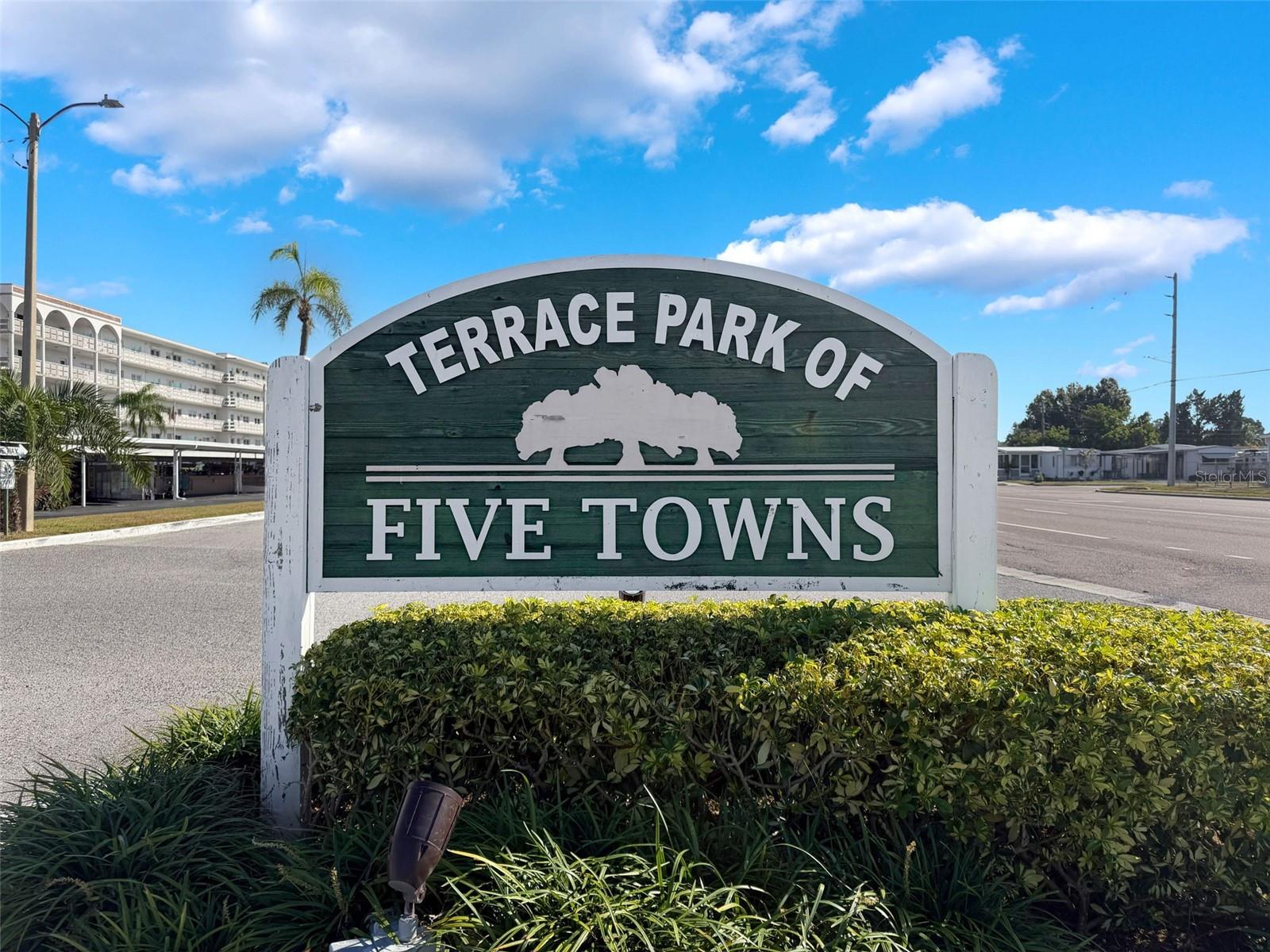 Image 3 of 82 For 5970 80th Street North  206