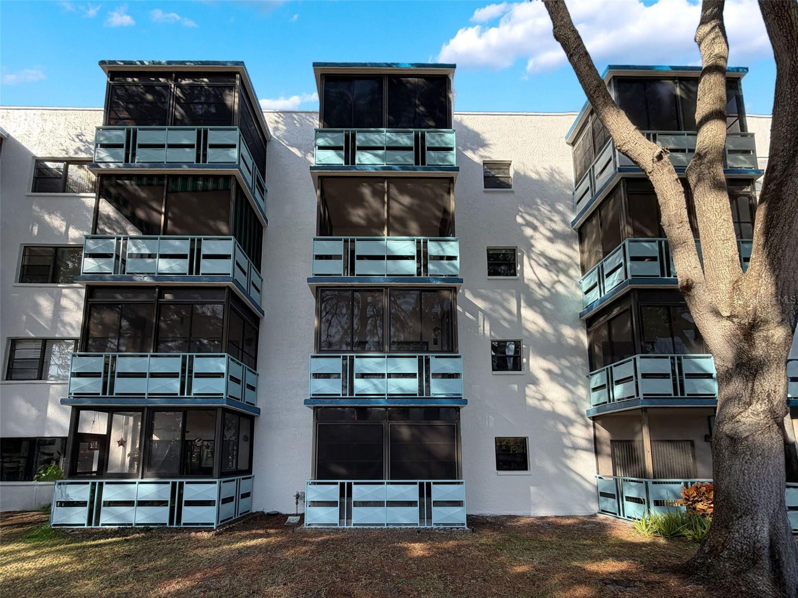 Image 33 of 82 For 5970 80th Street North  206