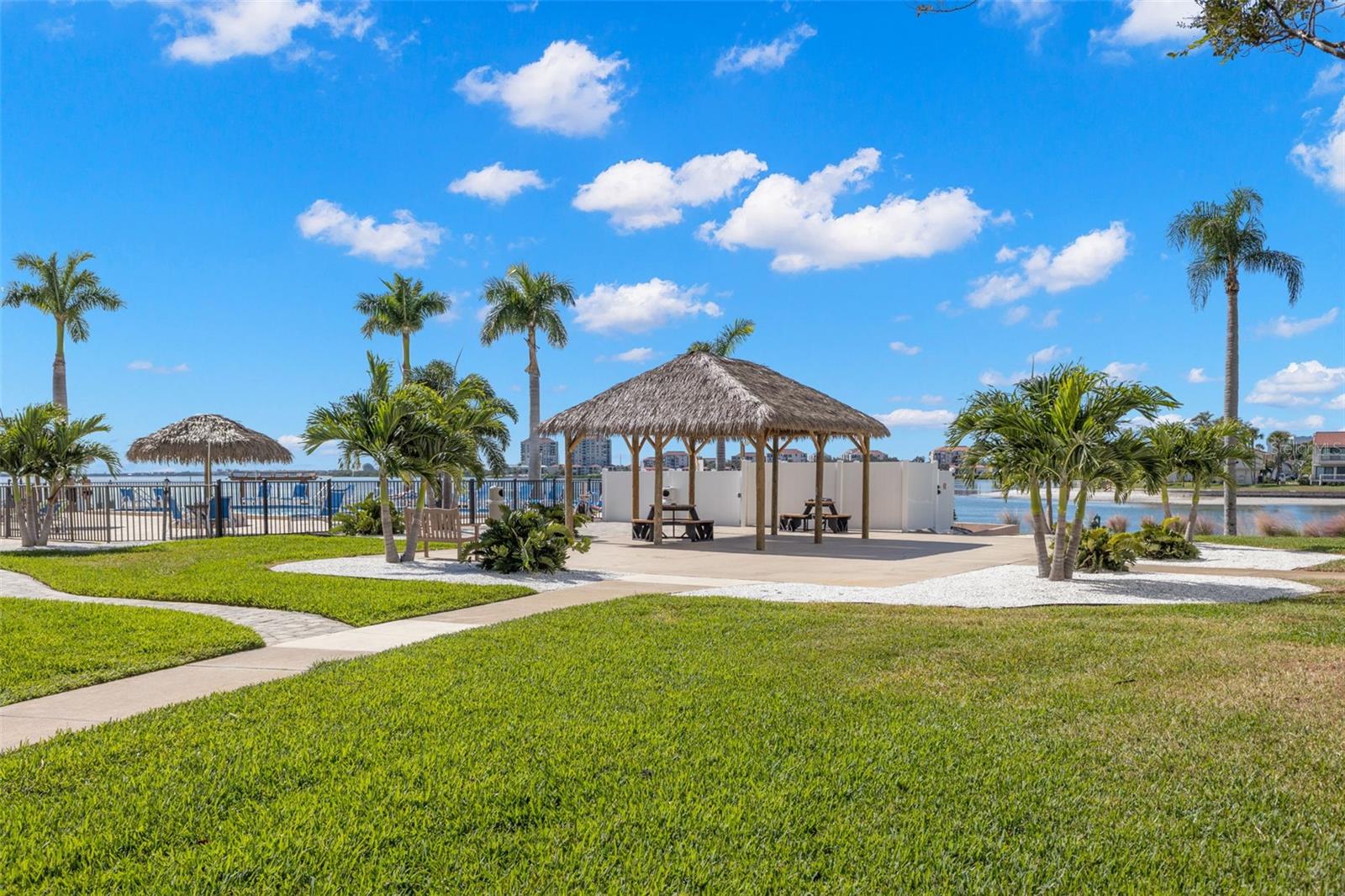 Image 27 of 49 For 5220 Brittany Drive S 1003