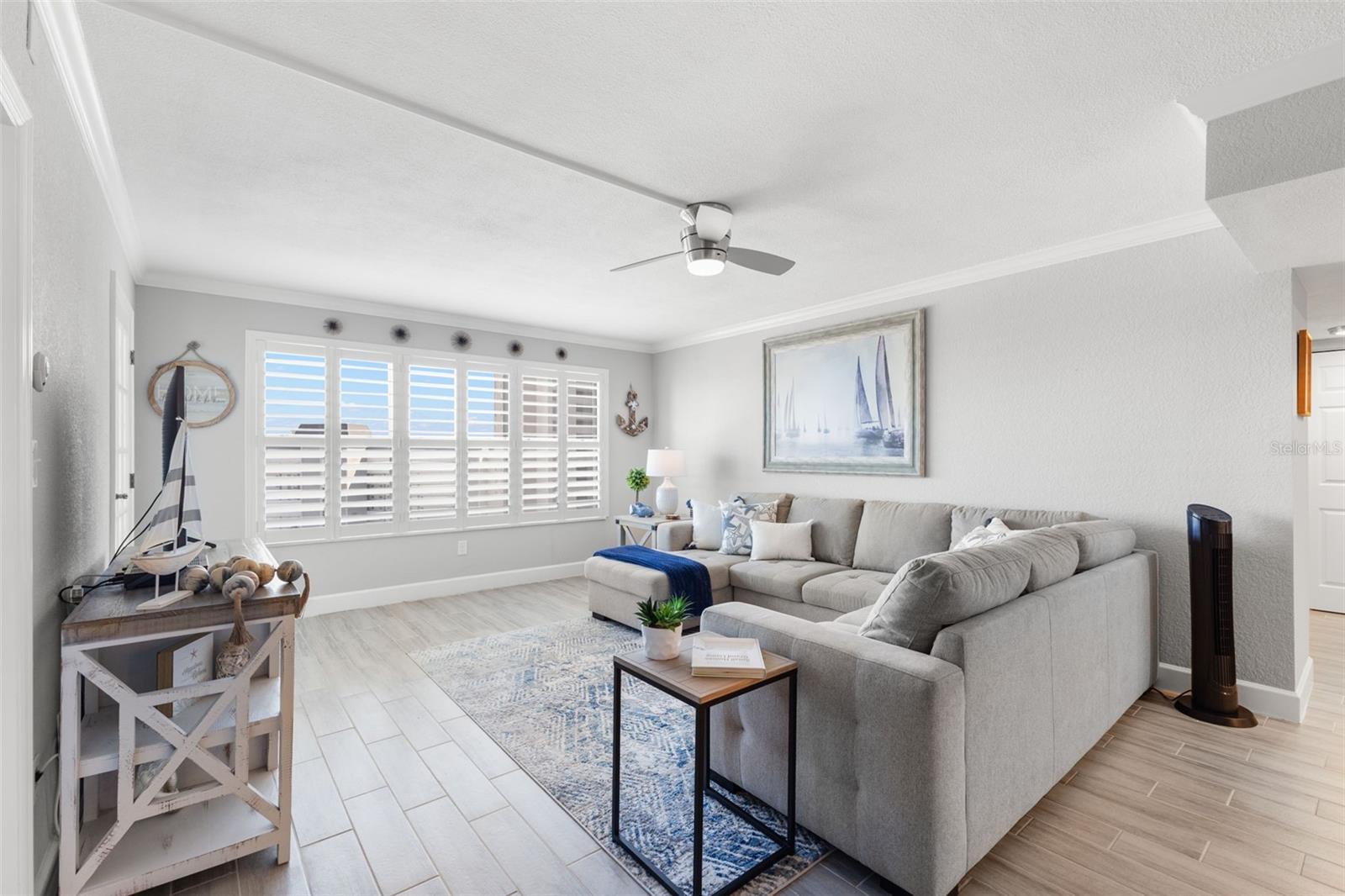 Image 5 of 49 For 5220 Brittany Drive S 1003