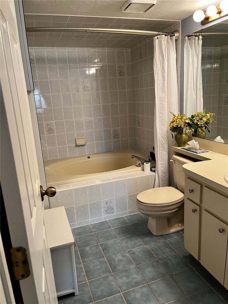 Image 15 of 26 For 2050 Forest Drive