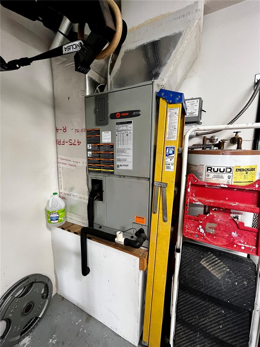 Image 22 of 26 For 2050 Forest Drive