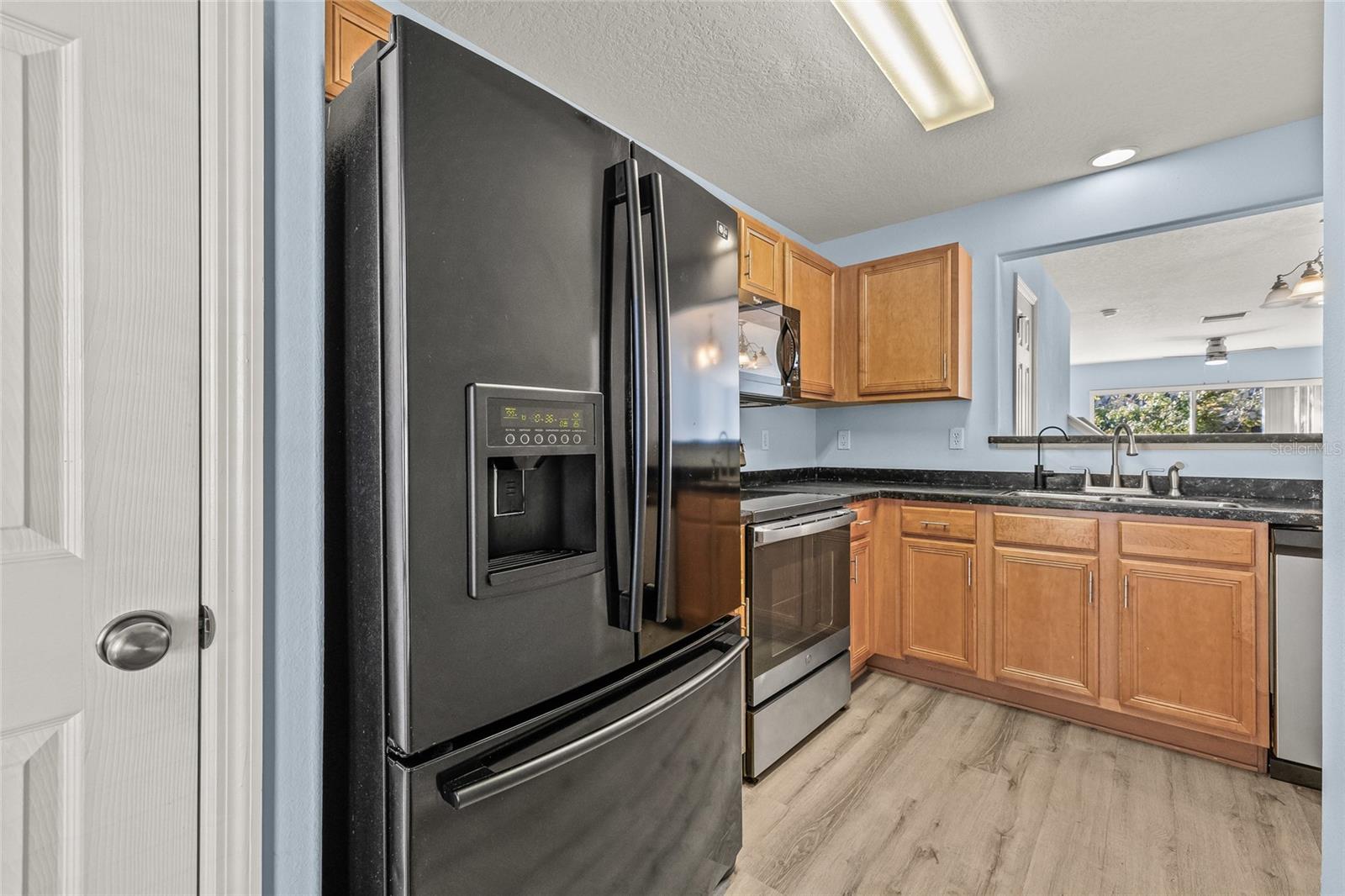 Image 17 of 35 For 8120 Silent Creek Drive