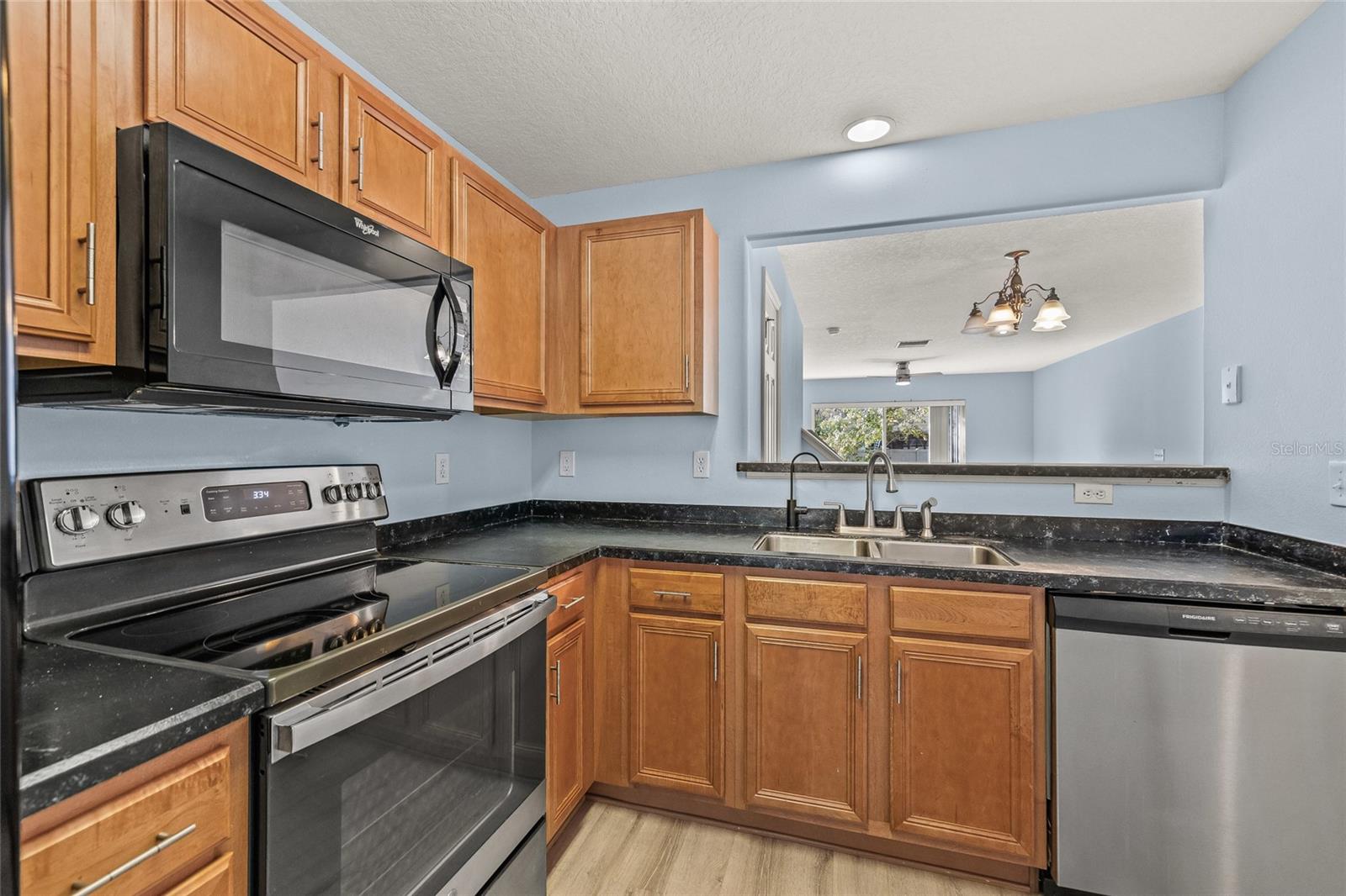 Image 18 of 35 For 8120 Silent Creek Drive