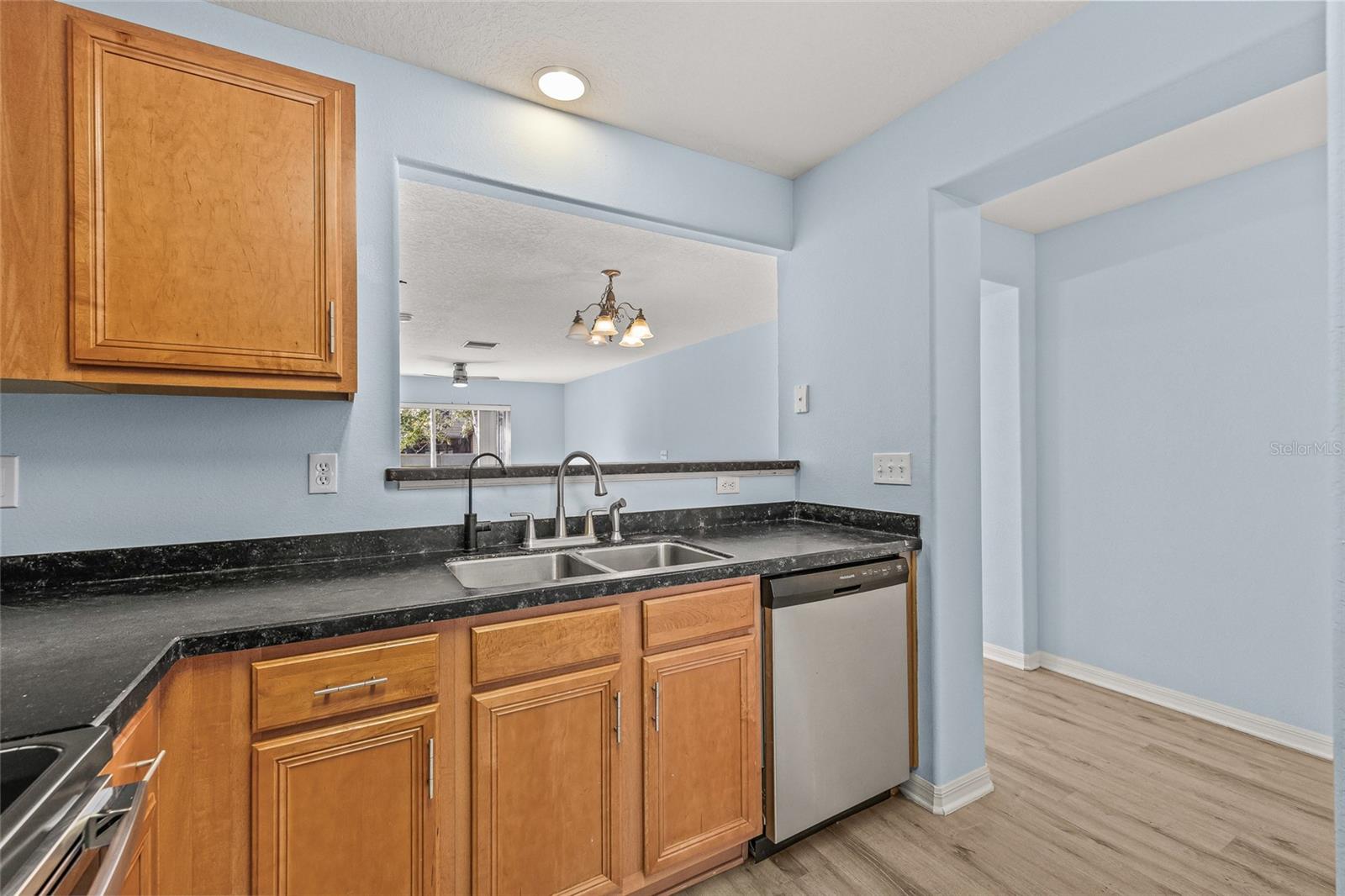 Image 19 of 35 For 8120 Silent Creek Drive