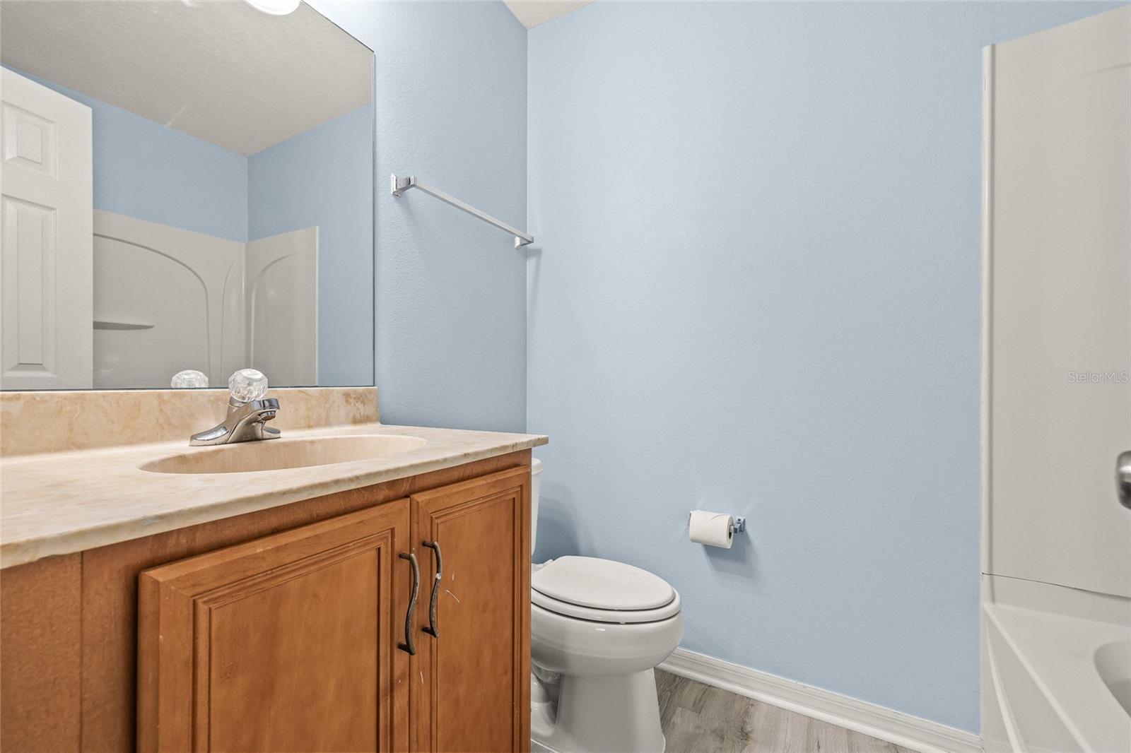 Image 23 of 35 For 8120 Silent Creek Drive