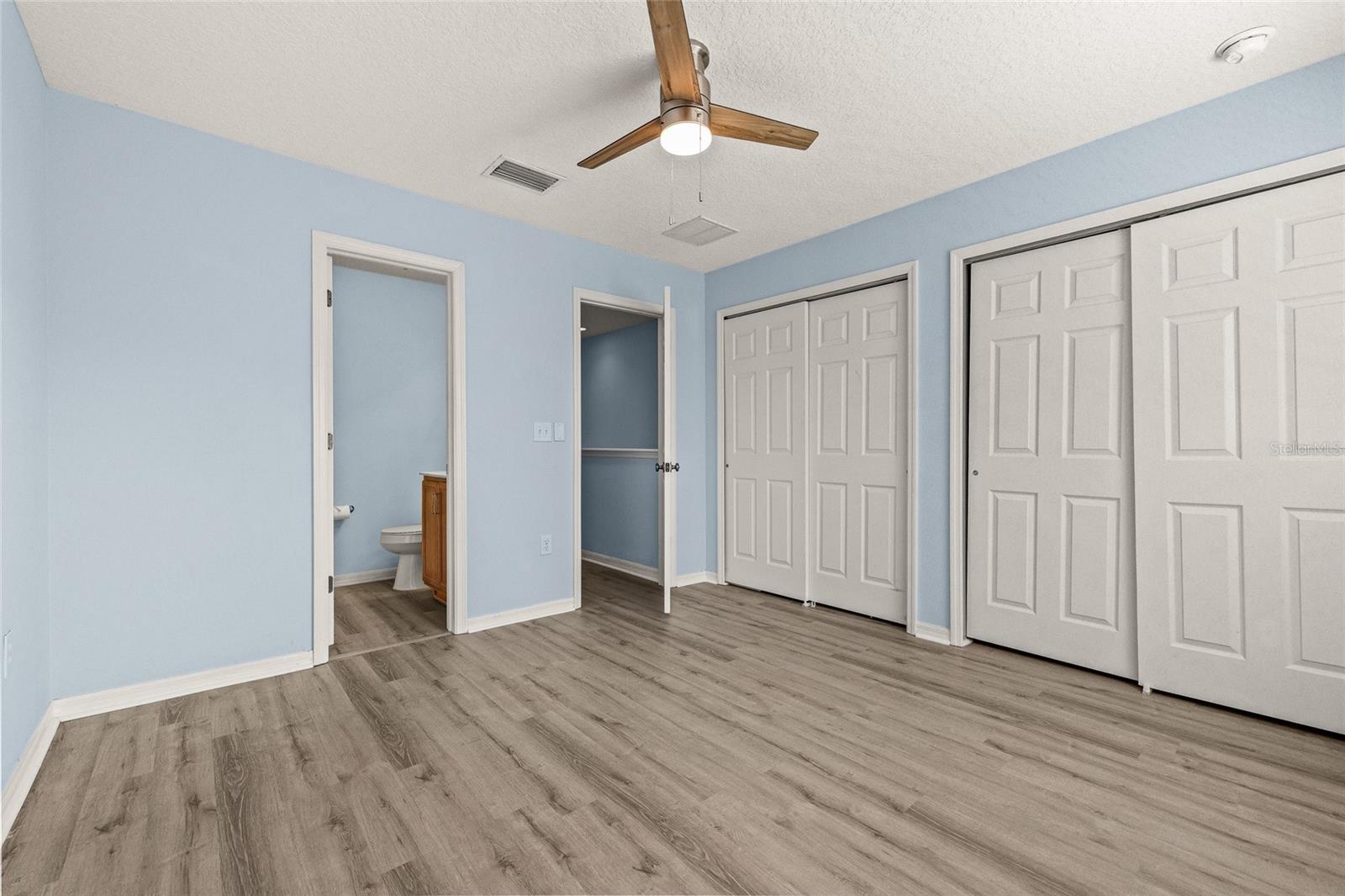 Image 27 of 35 For 8120 Silent Creek Drive