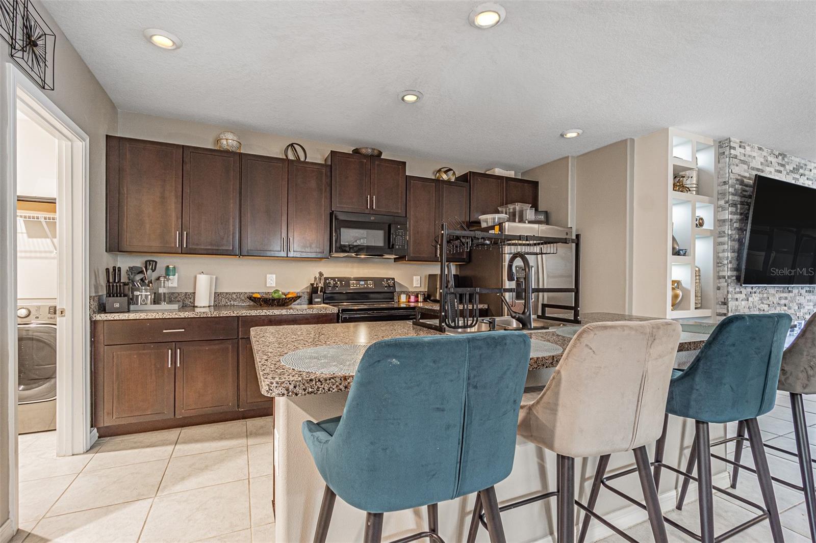 Image 4 of 30 For 4405 Eternal Prince Drive