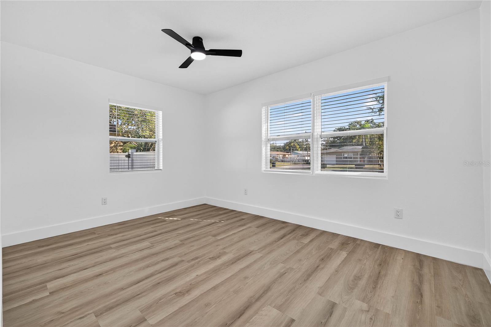 Image 18 of 24 For 2231 Lamparilla Way S