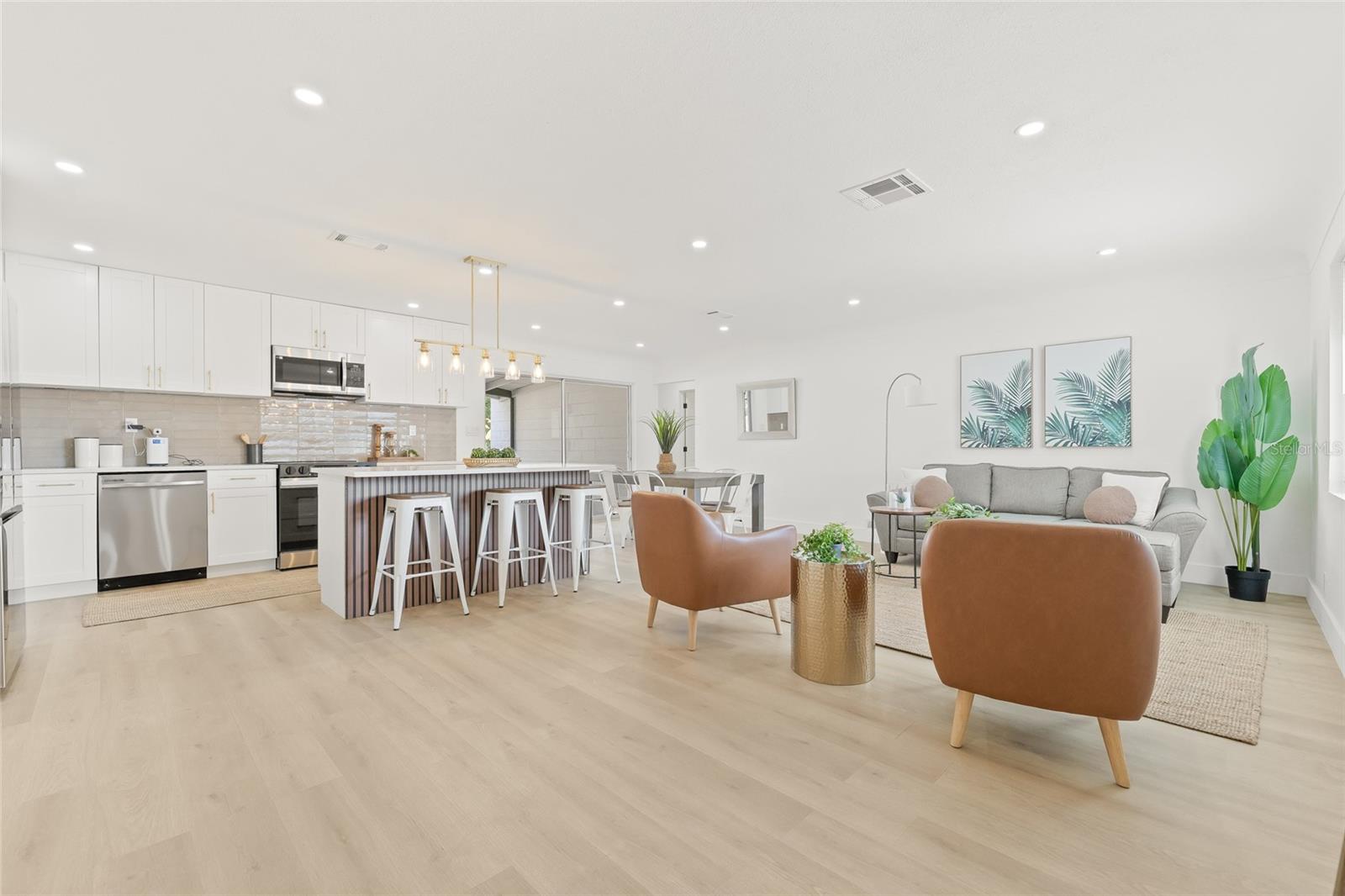 Image 2 of 36 For 10327 Tangelo Road