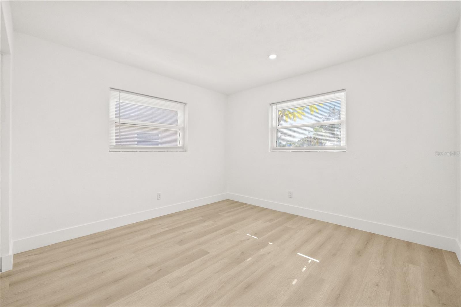 Image 24 of 36 For 10327 Tangelo Road