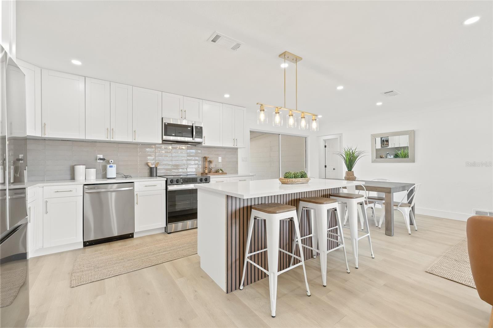 Image 8 of 36 For 10327 Tangelo Road