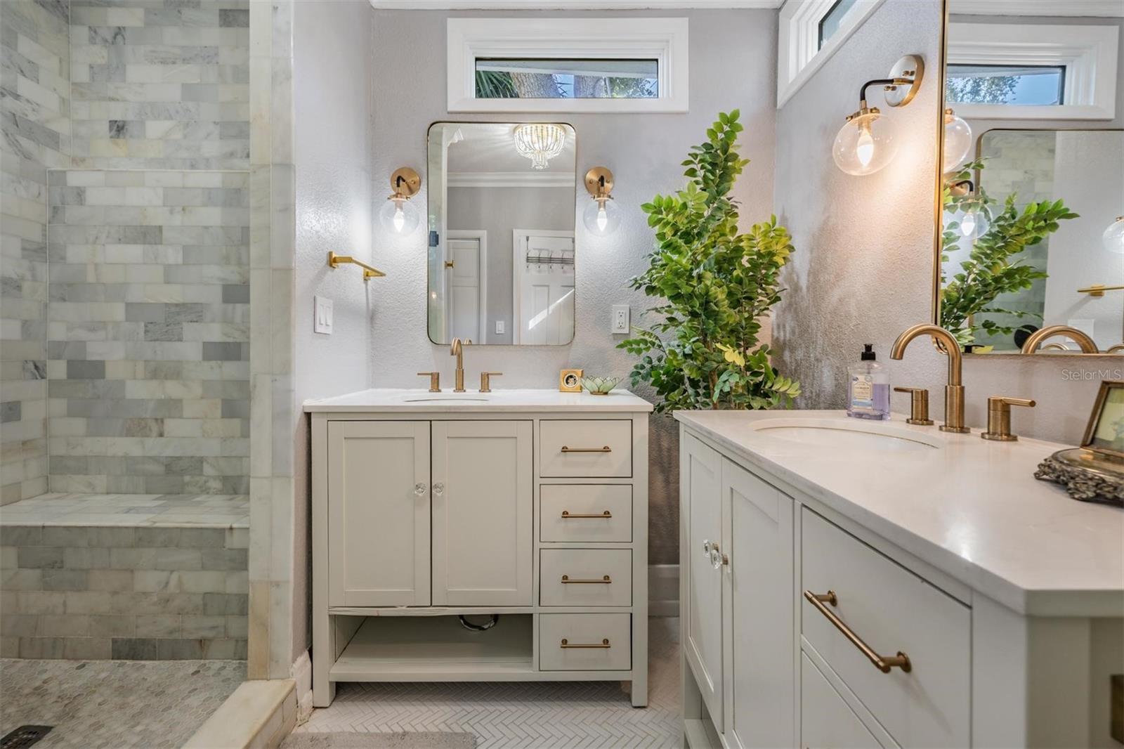 Image 18 of 32 For 2808 Angeles Street