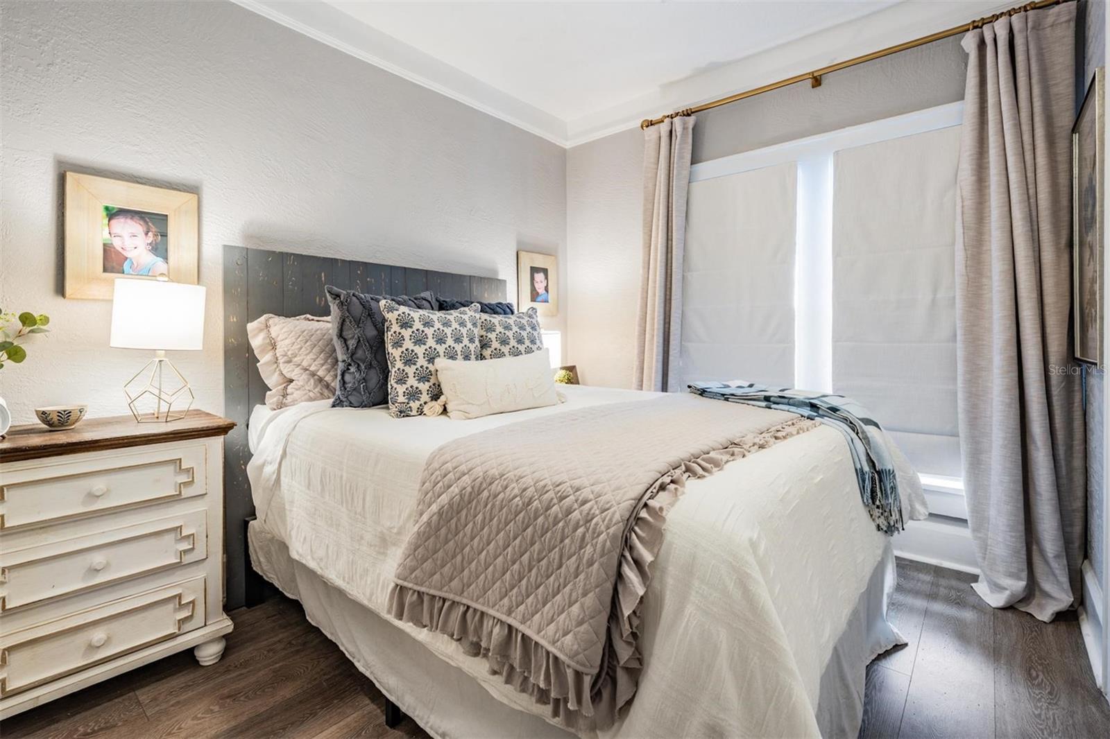 Image 19 of 32 For 2808 Angeles Street