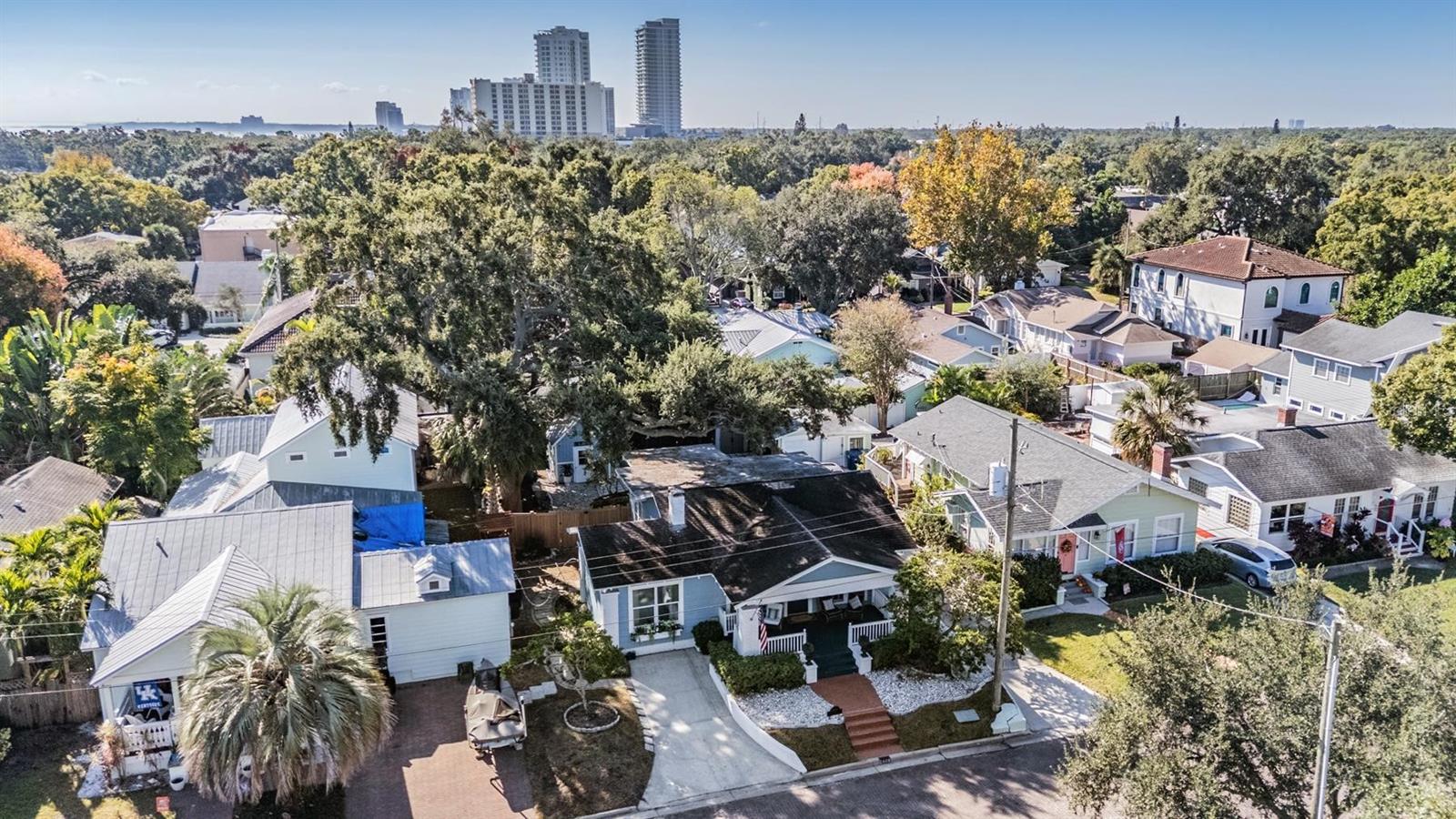 Image 28 of 32 For 2808 Angeles Street