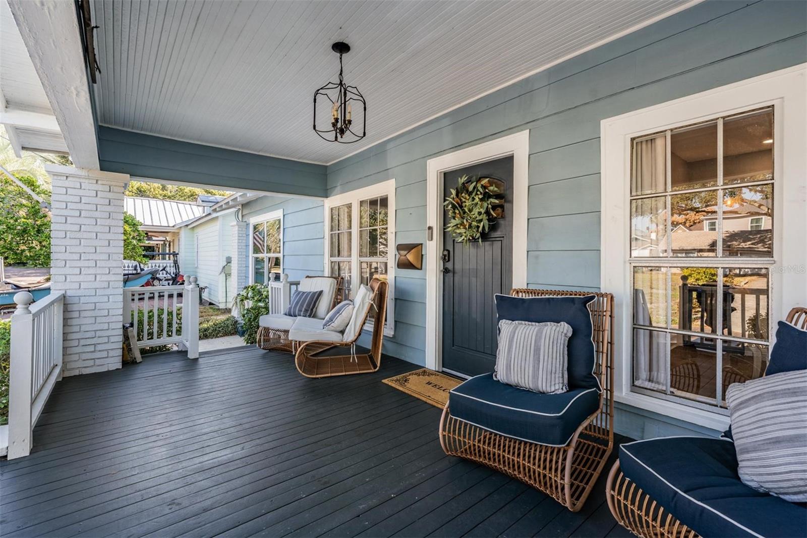 Image 4 of 32 For 2808 Angeles Street