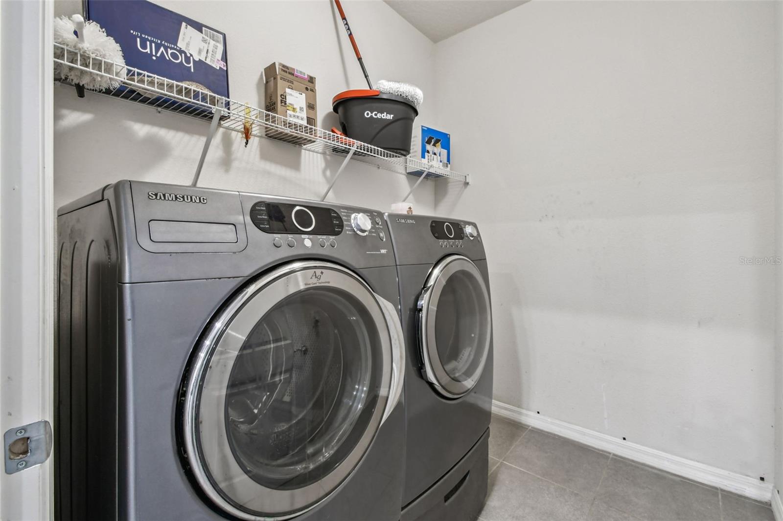 Listing photo id 32 for 12322 Eastpointe Drive