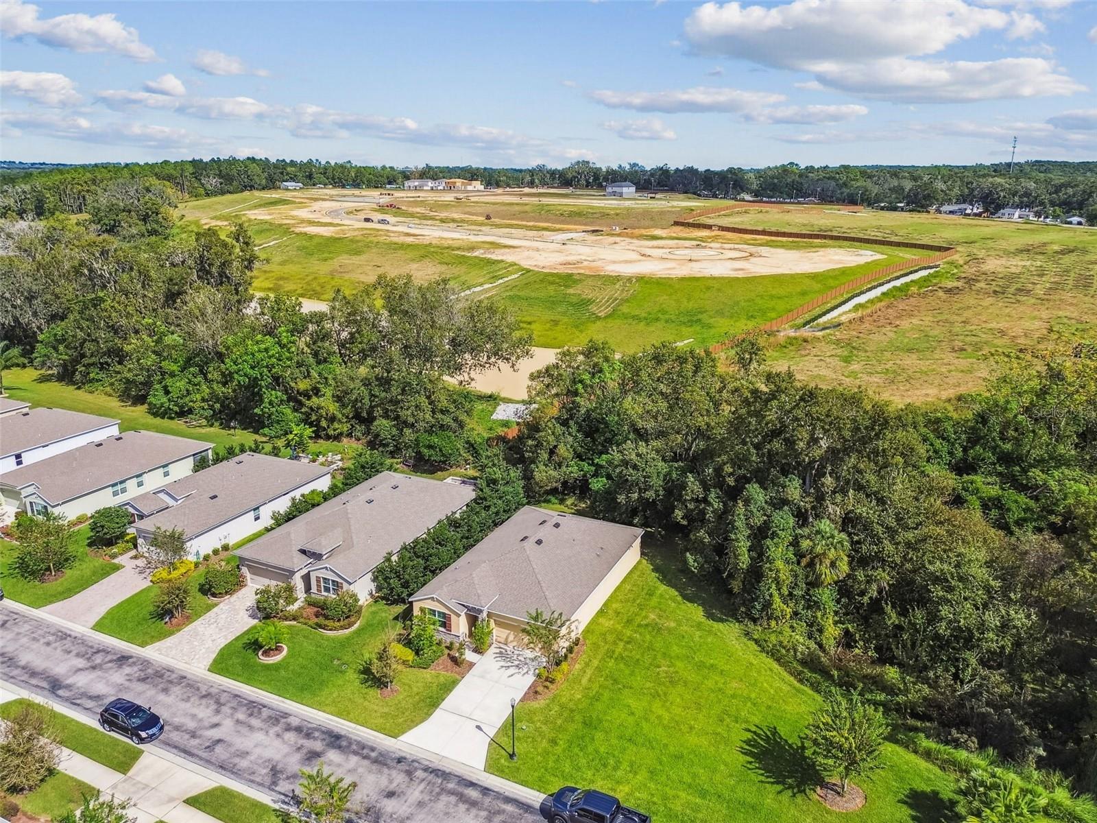 Listing photo id 7 for 12322 Eastpointe Drive