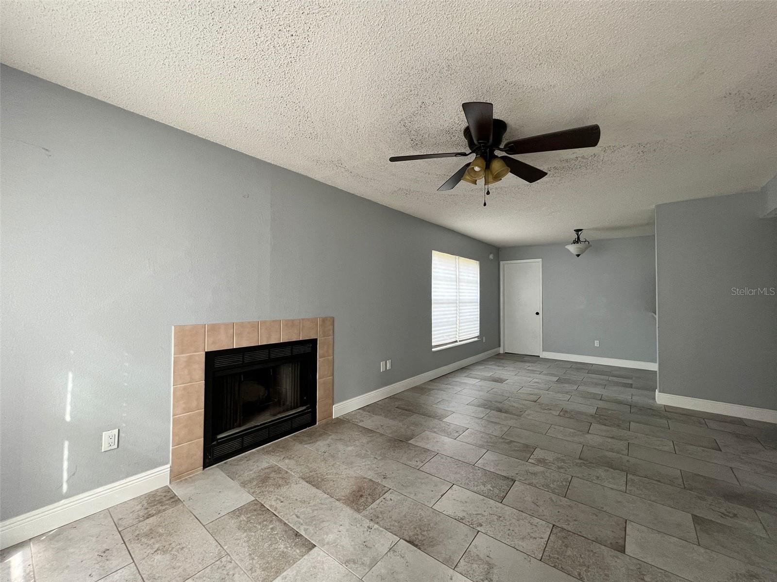 Image 2 of 11 For 3964 Dream Oak Place 104